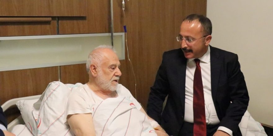Vali Atik’ten tarihçi yazar Sırma’ya geçmiş olsun ziyareti