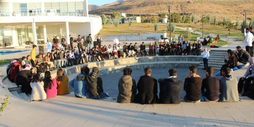Gençlik ve Eğitim Derneği tarafından tanışma partisi düzenlendi