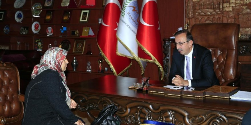 Belediye Başkanı Seçen, vatandaşların sorunlarını dinledi