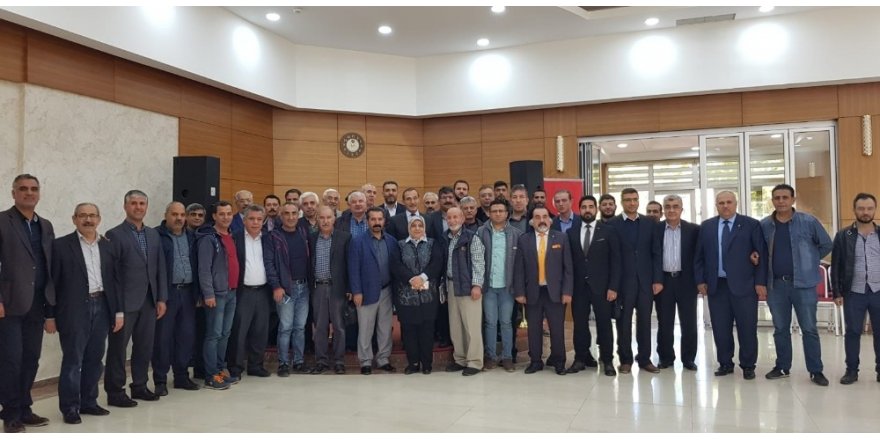 AK Parti basın mensuplarıyla değerlendirme toplantısı yaptı