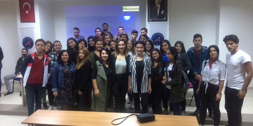 AÜ öğrencilerine “Stratejik İletişim ve Medya” Konferansı