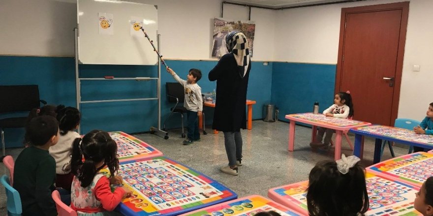 Anaokulu Üniversitesi’nde ders zili çaldı