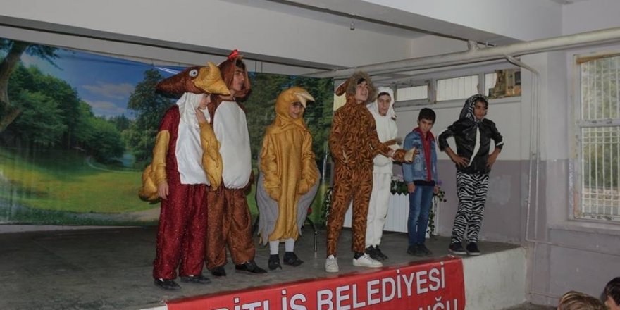 Bitlis’te ‘Ormandaki Dostluk’ oyunu sahnelendi