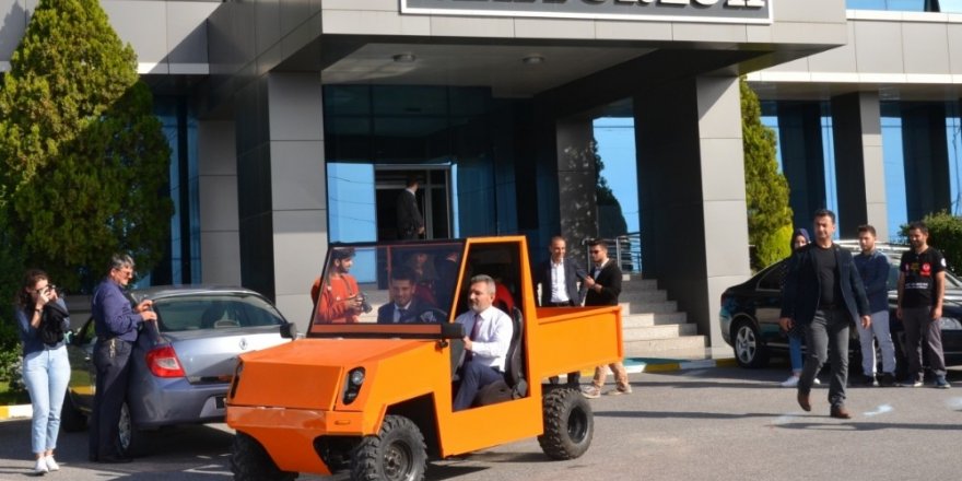 ÇOMÜ Yenilenebilir Enerji ve Robot Topluluğu, elektrikli otomobil üretti