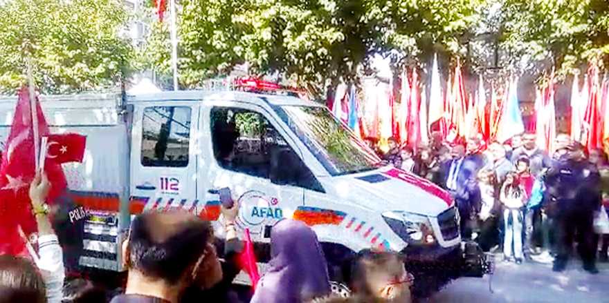 AFAD kortej yürüyüşüne katıldı