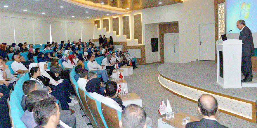 İlaçların güvenli kullanımı anlatıldı