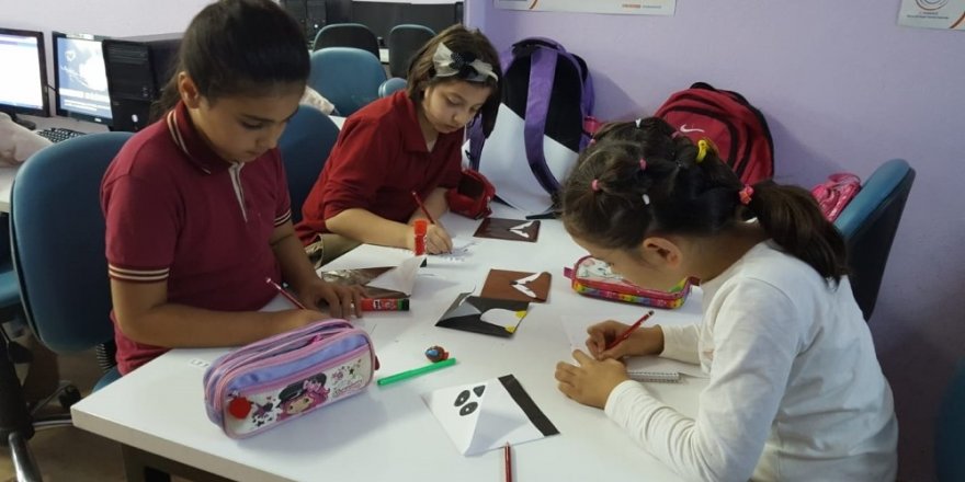 Kartepeli minikler Dünya Posta Gününü kutladı