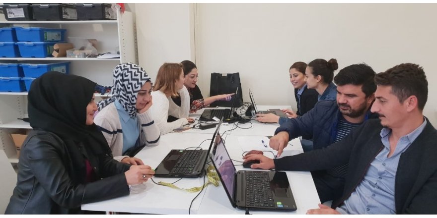 Öğretmenler için robotik kodlama eğitimleri başladı