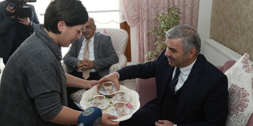İldem’de Başkan Çelik’e teşekkür kahvesi