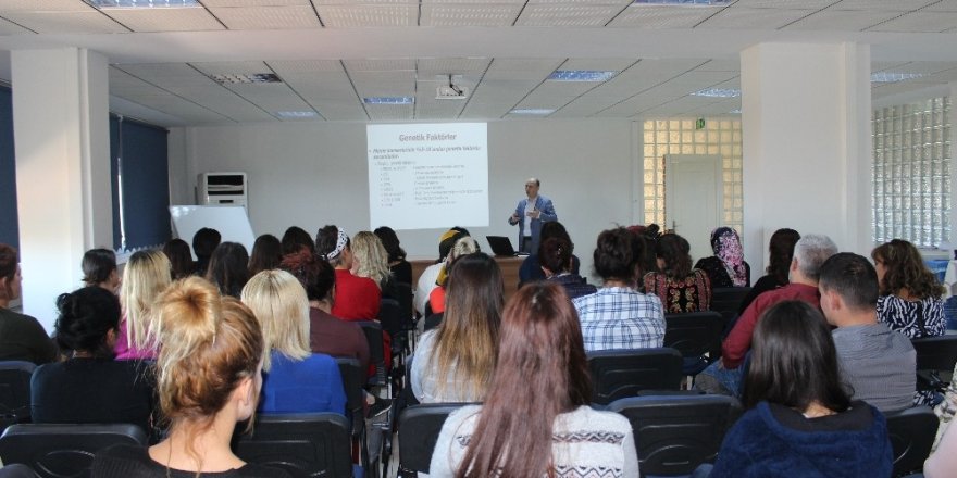 Antalya’da meme kanserine karşı farkındalık semineri