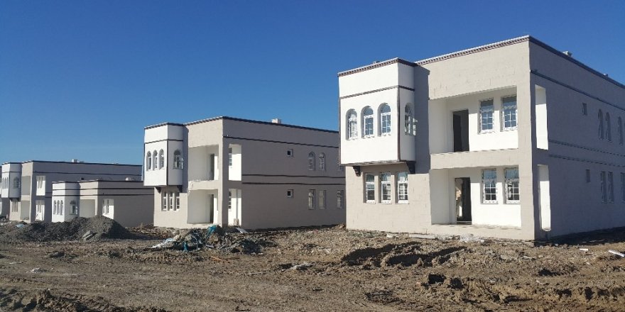 Samsat’ta depremzede konutları hızla yükseliyor