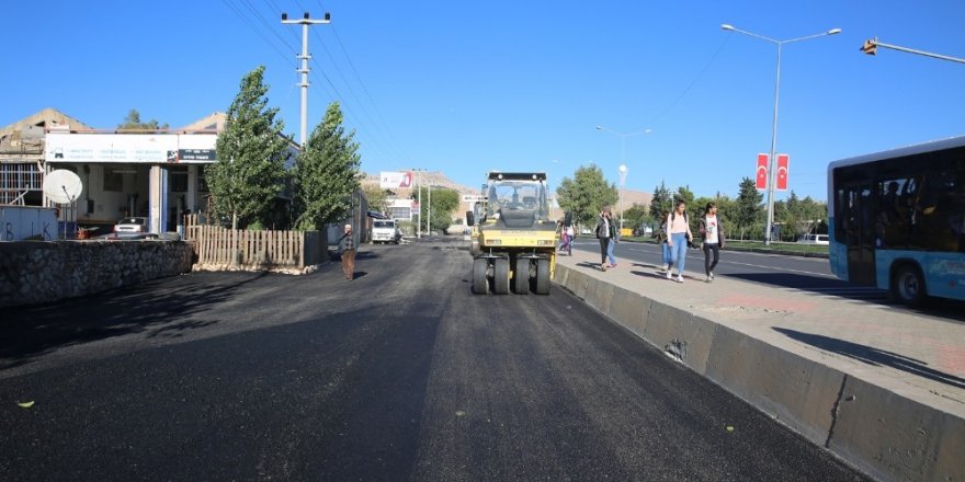 Sanayi sitesinin yolları asfaltlandı