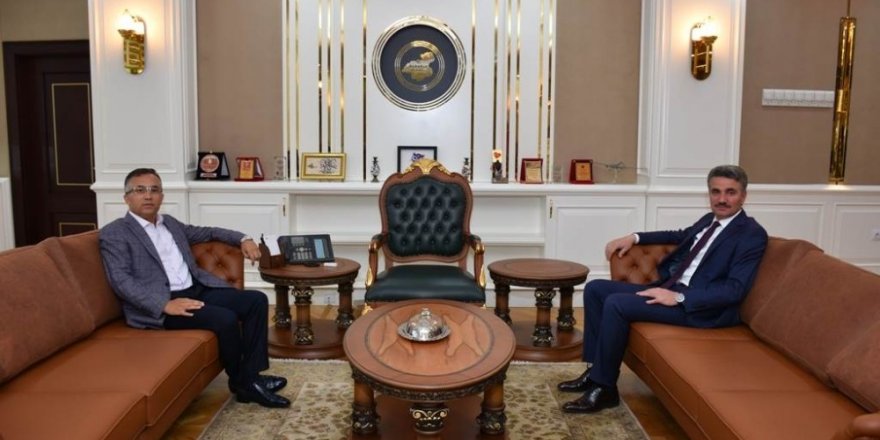 Bolu Valisi Aydın Baruş, Vali Çeber ile bilgi alışverişinde bulundu