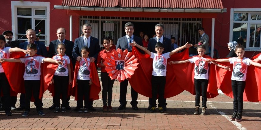 Veli Şenliği ailelerden büyük ilgi gördü