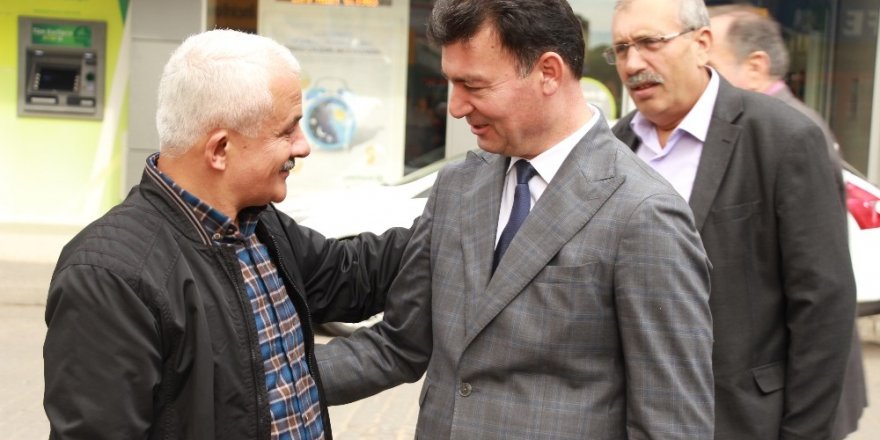 Başkan Akın seçim çalışmalarını İncirliova’da sürdürdü
