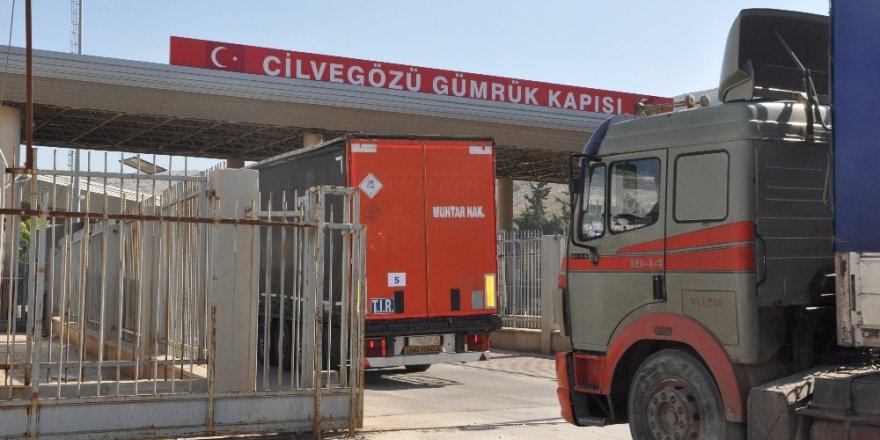 BM’den Suriye’ye 28 tırlık insani yaşam malzemesi