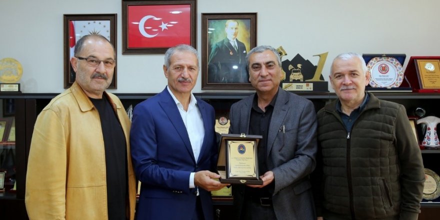Muhtar Necdet Kabasakaloğlu, Başkan Dişli’yi ziyaret etti