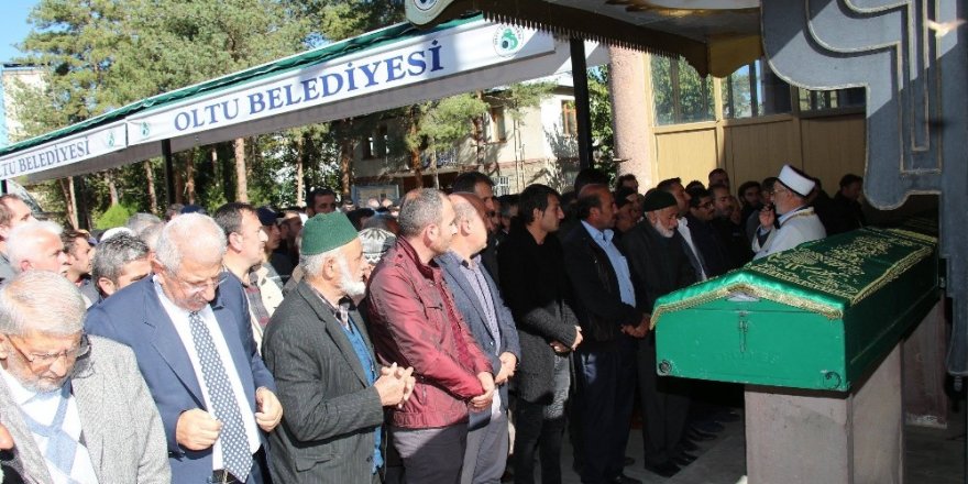 Oltu eşraflarından Mustafa Altun hayatını kaybetti