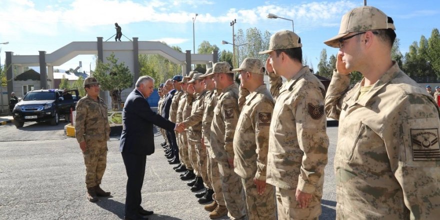 Vali Yıldırım’dan İl Jandarma Komutanlığına veda ziyareti