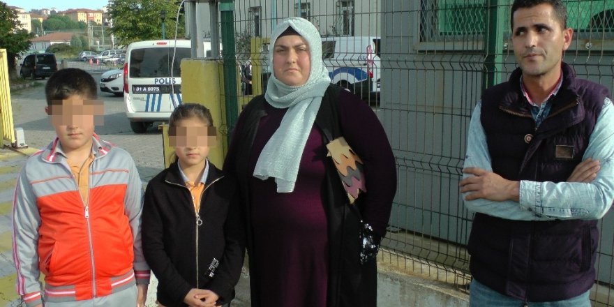 Top sektirdi diye müstahdem 2 öğrenciye dayak attığı ileri sürüldü