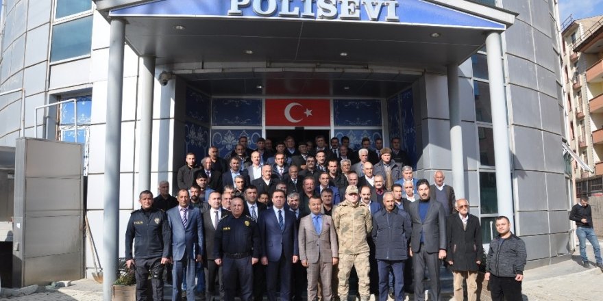 Kaymakam Kendüzler, muhtarlarla bir araya geldi