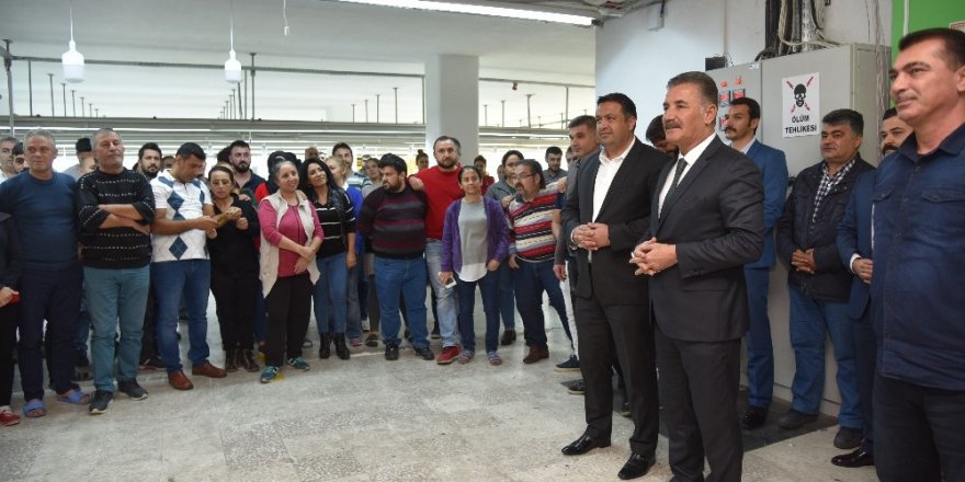 Tuna, tekstil çalışanlarıyla buluştu