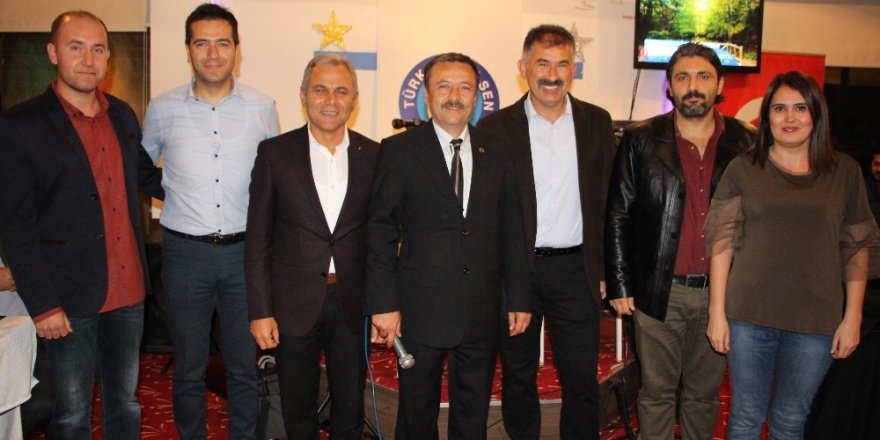 Öğretmenler kaynaşma yemeğinde buluştu