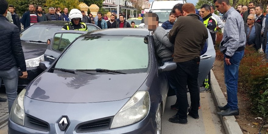 Milas’ta ‘dur’ ihtarına uymayan sürücü ortalığı birbirine kattı