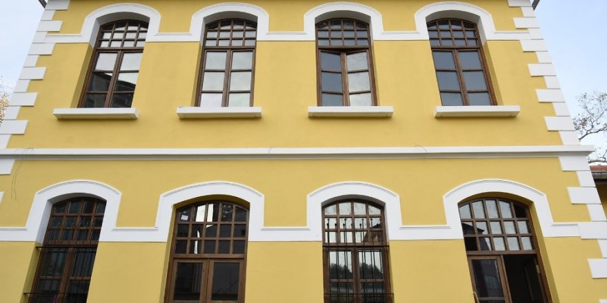 Tarihi gar binalarının restorasyonu tamamlandı