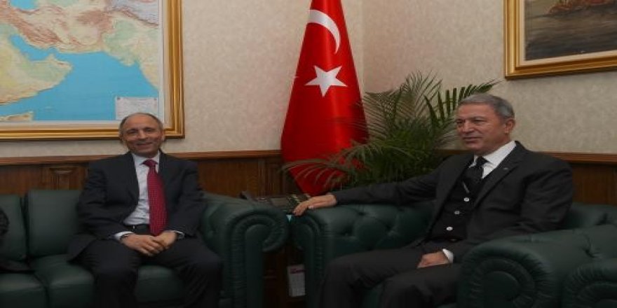 Libya’nın Ankara Büyükelçisi Abduqader, Bakan Akar’ı ziyaret etti