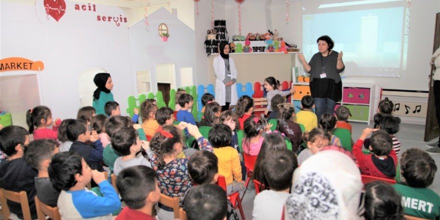 Başiskele’deki çocuklara hijyen eğitimi