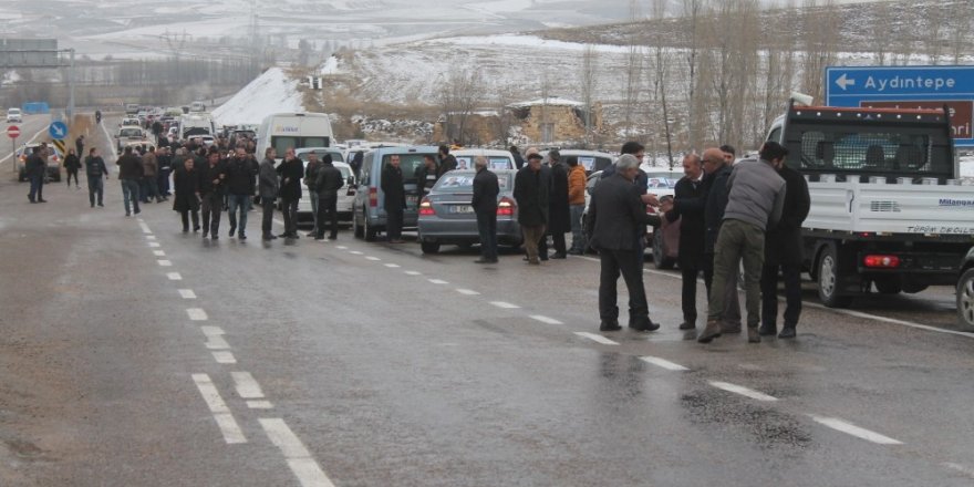 AK Parti Bayburt’un adayı coşkuyla karşılandı