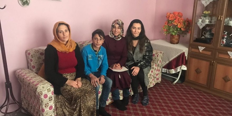 Tatvan’da öğrenci ailelerine yönelik ev ziyaretleri