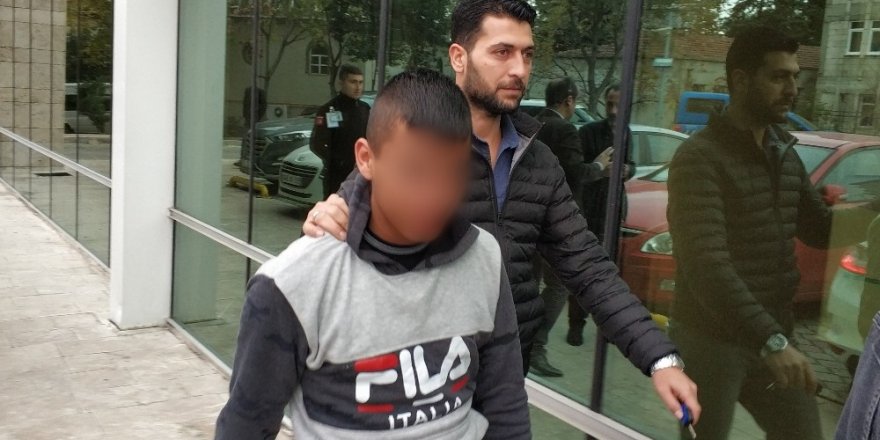Okul çıkışı öğrenciyi bıçaklayan çocuk adliyeye sevk edildi