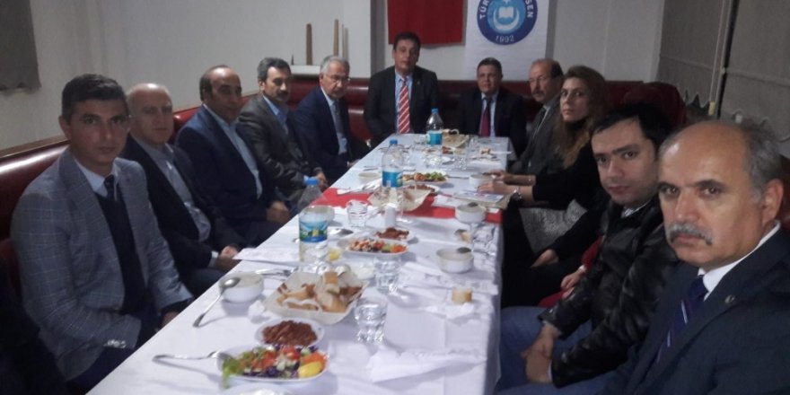 Saruhanlı’da öğretmenler yemekte buluştu