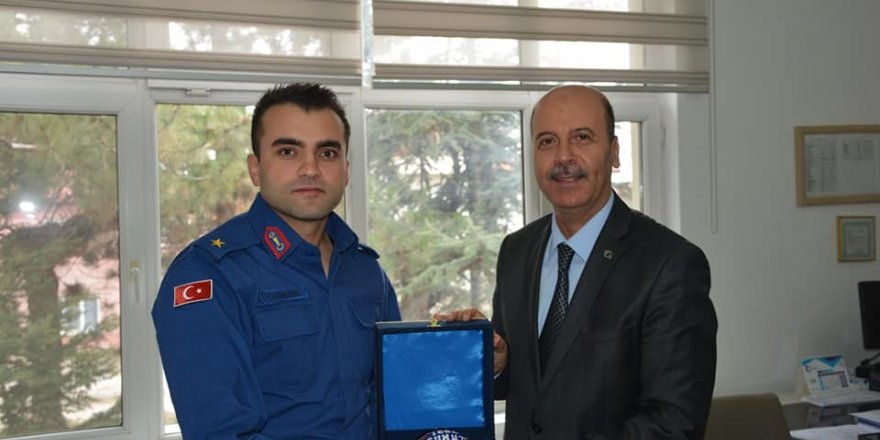 Başkan Bozkurt’tan İlçe Jandarma Komutanı Yassıkaya’ya hayırlı olsun ziyareti