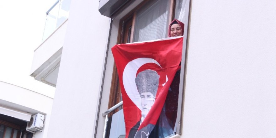 Şehit eşi Kulaksız: "Teröristin ölümü bizim bayramımız”