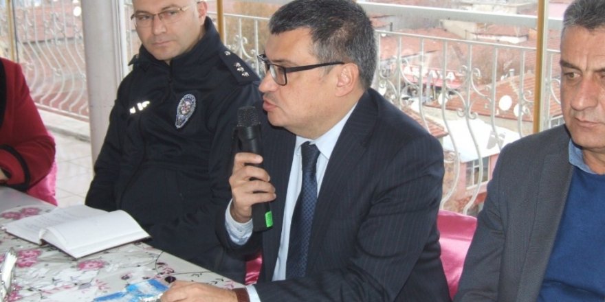 Yerköy Kaymakamı Ali Ada muhtarlarla buluştu