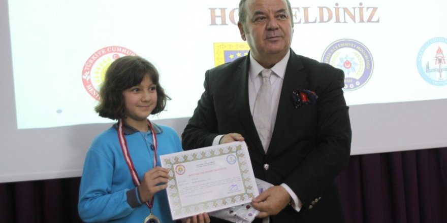 Menteşe’de örnek öğrenciler ödüllendirildi