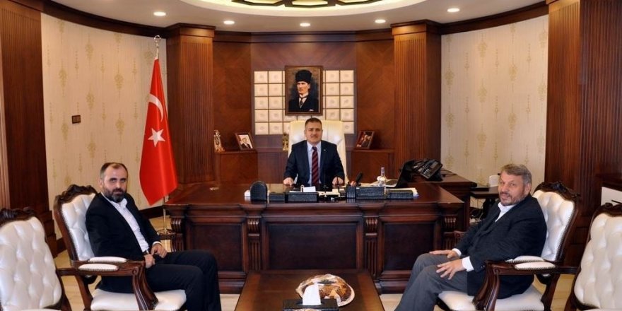 Dekan Çiçek’ten Vali Akbıyık’a ziyaret