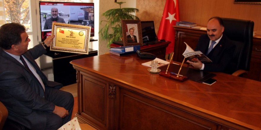 Başkan Alan ve beraberindekiler Vali Günaydın’ı ziyaret etti
