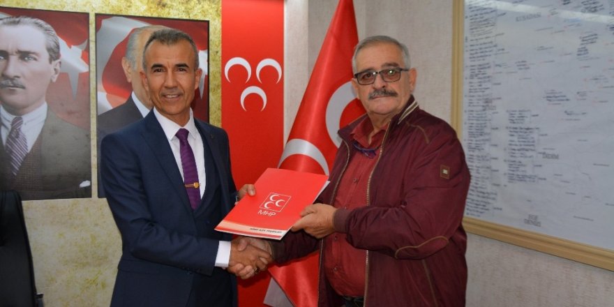 Söke MHP’de eski Belediye Başkanı M. Beliğ Azbazdar aday adayı