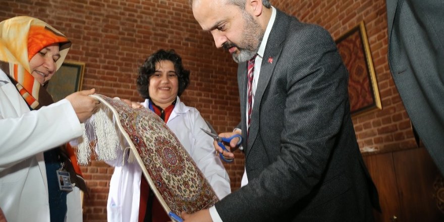 Dağ köyünden Katar Sarayı’na ipek halı