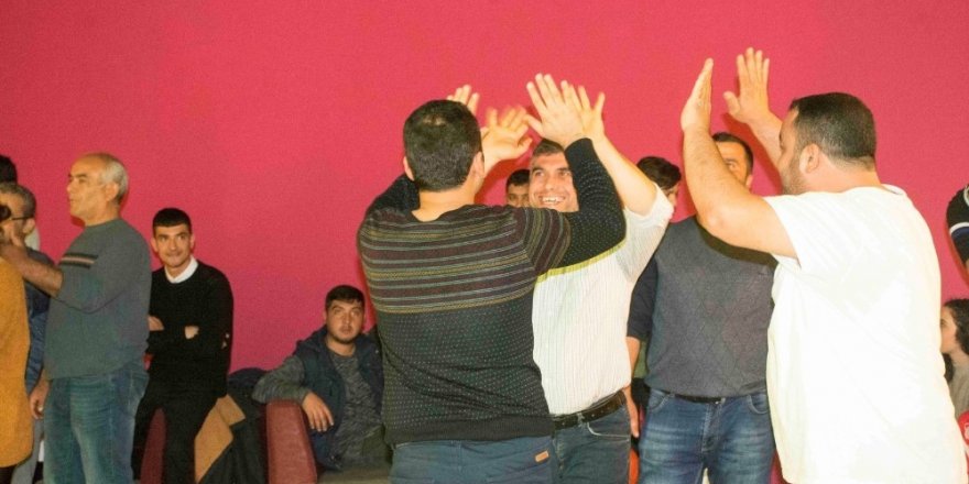 AOSB çalışanları bowling turnuvasında stres attı