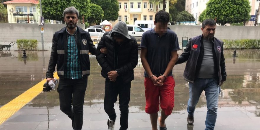 Minibüsün radyatörünü çalıp 90 TL’ye sattı