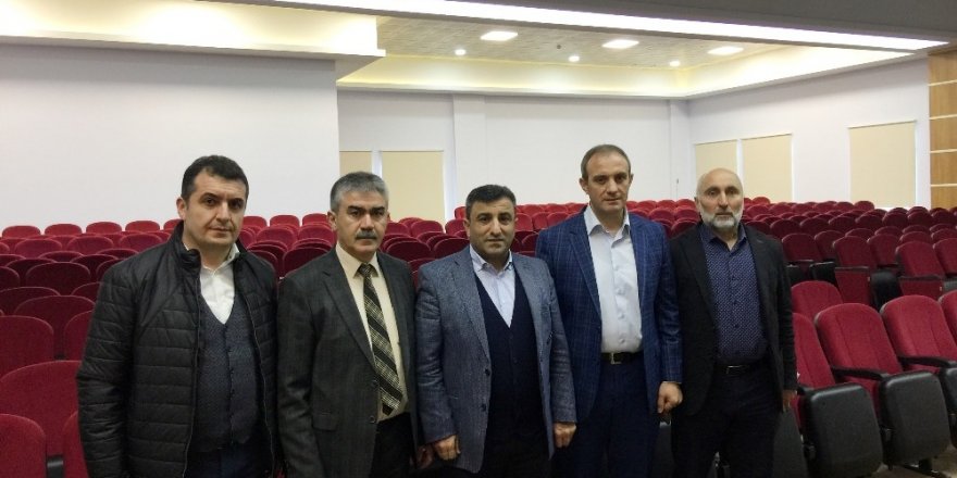 AK Parti Ortahisar İlçe Başkanı Temel Altunbaş’tan imam hatip lisesine ziyaret