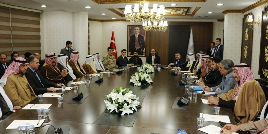 Suriyeli aşiret liderleri operasyon gündemiyle toplandı