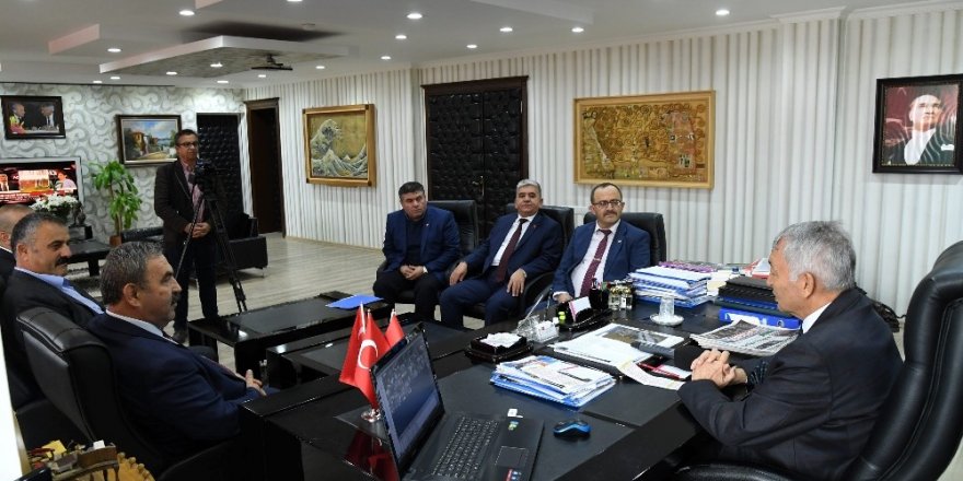 Günaydın, Sendikacıları ağırladı