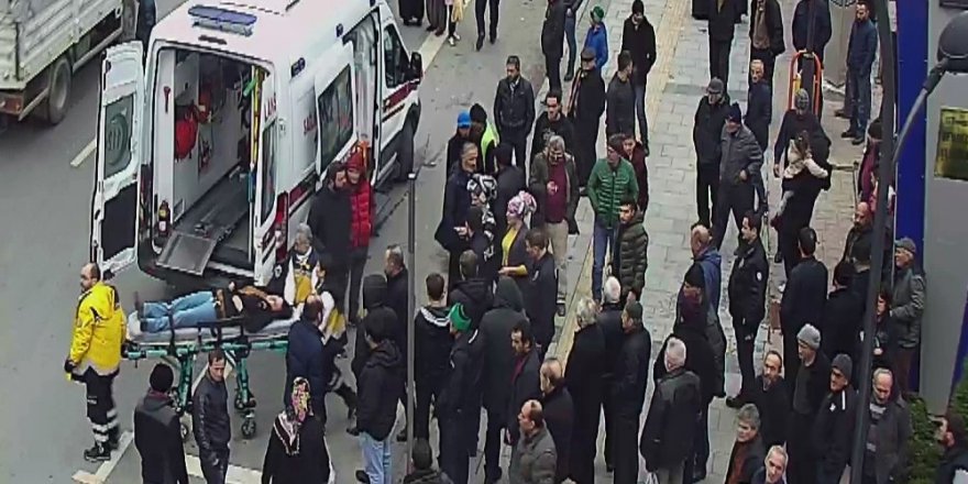 Sakarya’da kadınların kavgası güvenlik kamerasına yansıdı