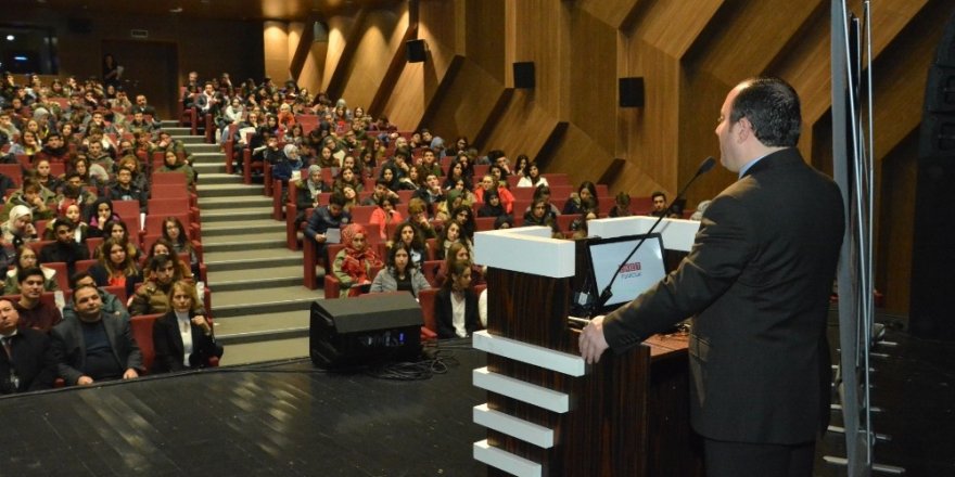 Üniversite tanıtım günleri fuarı düzenlendi